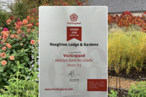 Houghton Lodge Gardens Crowned as a ‘Hidden Gem’ by Visit England